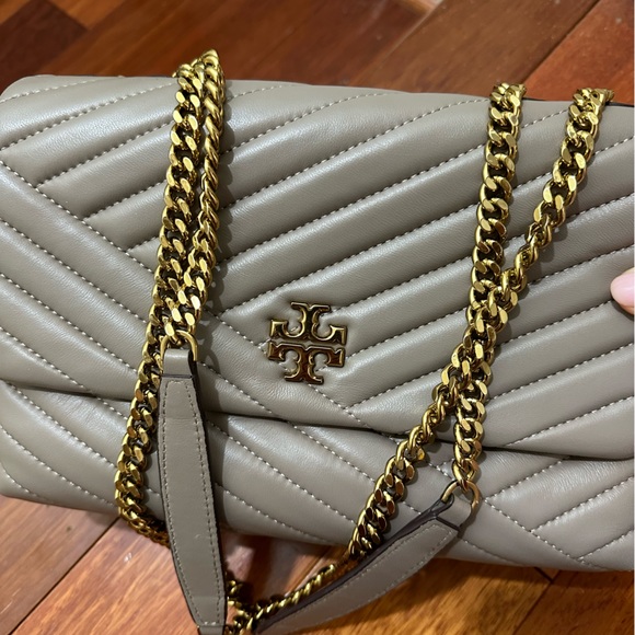Tory Burch Kira Chevron - Picture 3 of 10